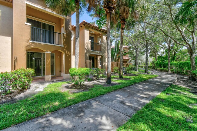 Foto del edificio - 2912 Hidden Hills Rd