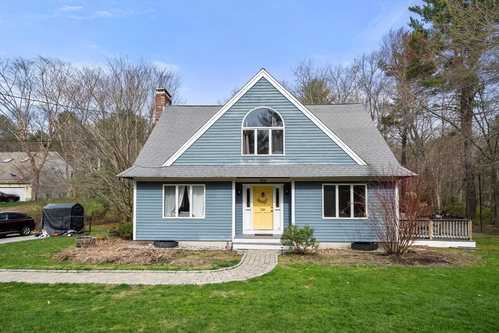 Primary Photo - 731 Grove St