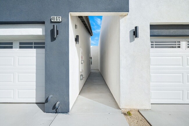 Building Photo - 49109 Garland St