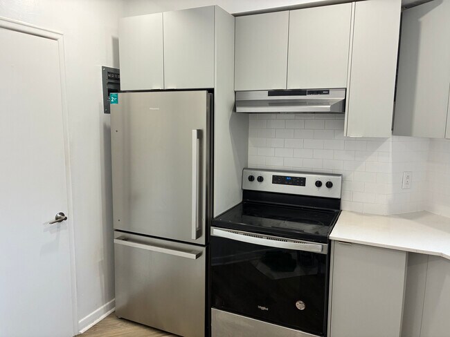 Building Photo - 4635 Clanranald