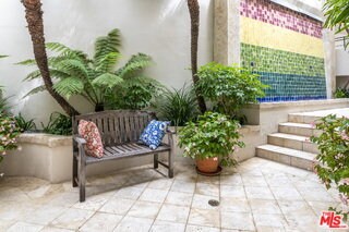 Foto del edificio - 15425 Antioch St