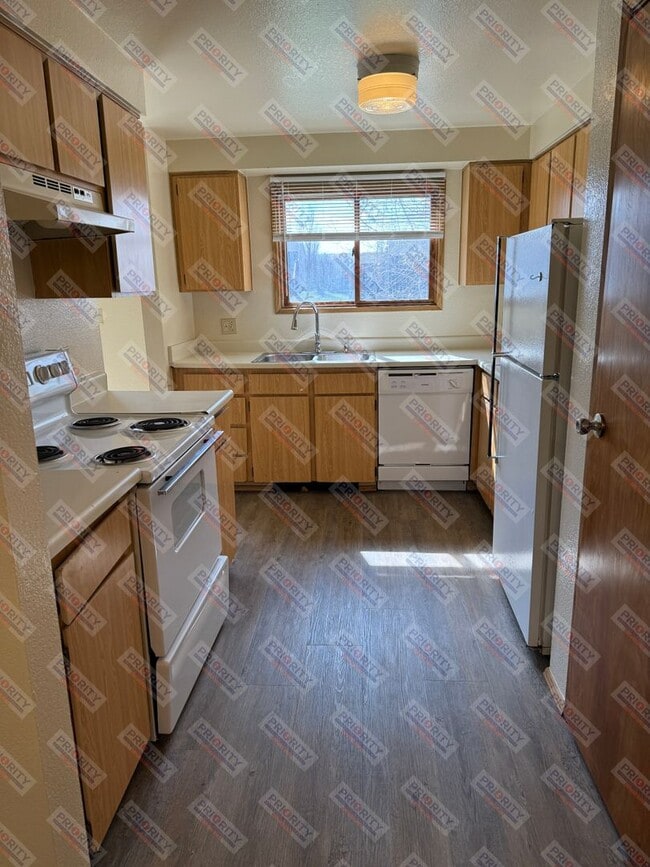 Foto del edificio - 3 bedroom, 2.5 bath 1,256 sqft Townhouse