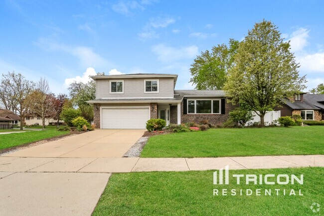 Building Photo - 1401 Oak Hill Ct