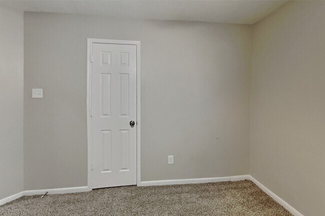 Foto del edificio - 20423 Drakewood Dr