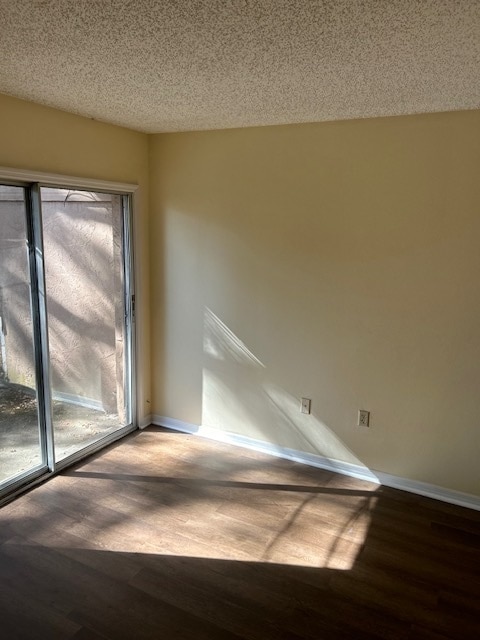 Building Photo - Just painted townhouse