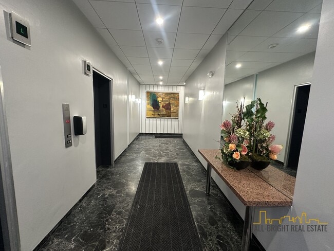 Foto del edificio - 471 Commonwealth Ave