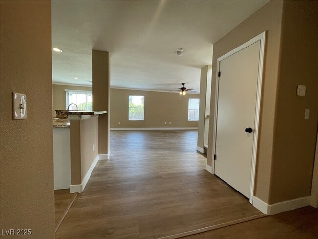 Building Photo - 7382 Elbridge Way