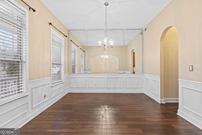 Foto del edificio - 1209 Heartwood Ave