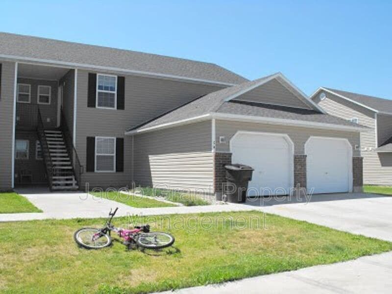 523 Caribou St Unit C, Rigby, ID 83442 Condo for Rent in Rigby, ID
