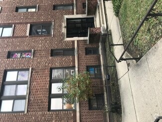 Building Photo - 4621 N Ashland Ave