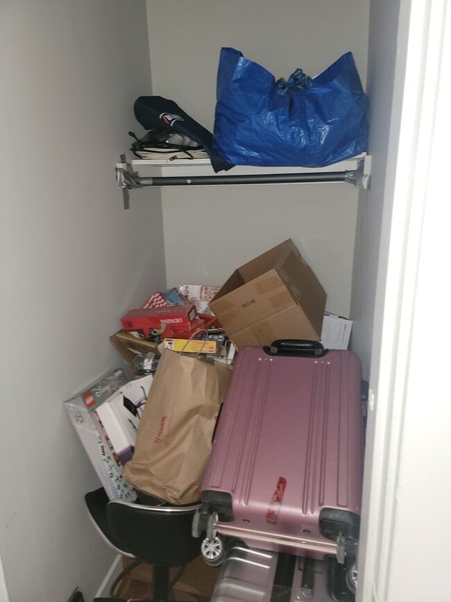 Photo - Harvard Sq. 1 bed available June 1st House