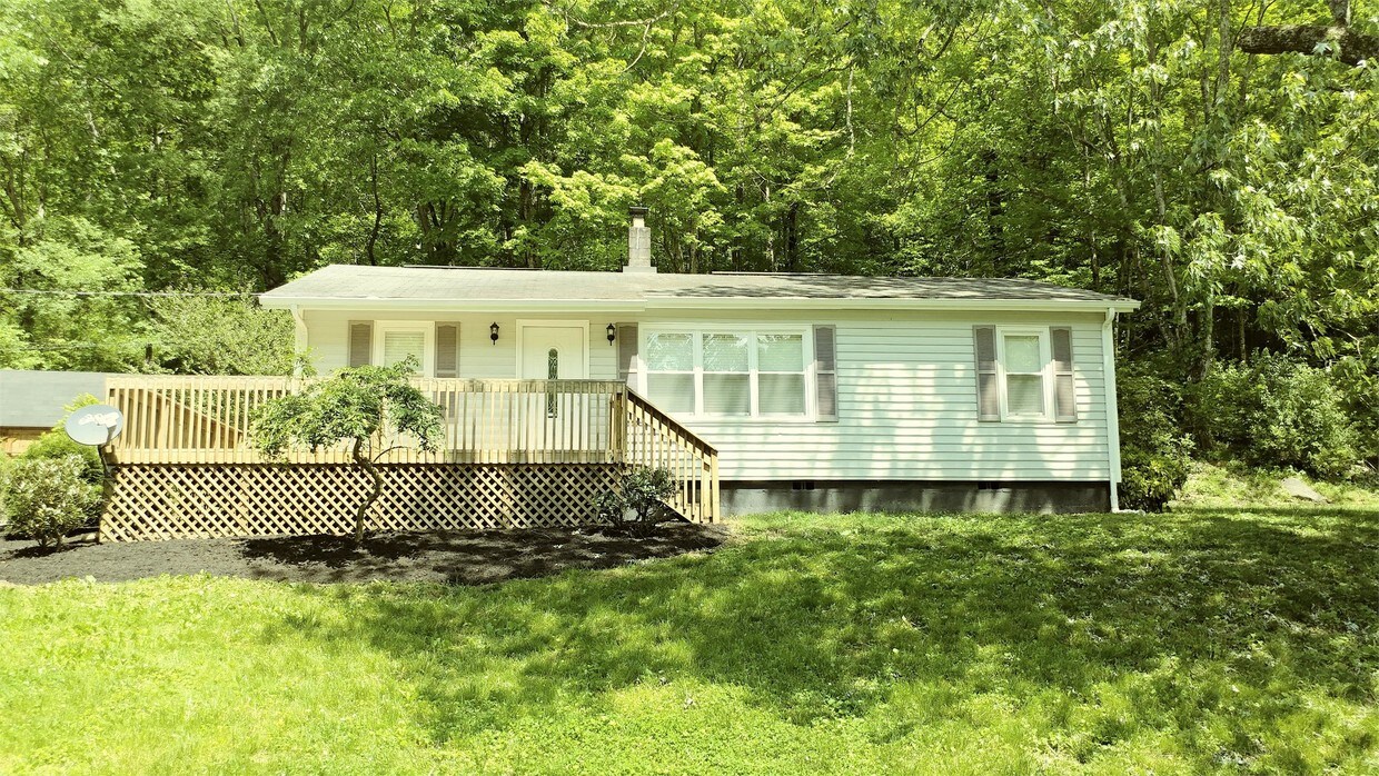 Primary Photo - 6904 Weaver Rd