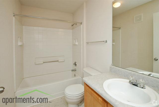 Bathroom - Lakeshore Crossing Apartments