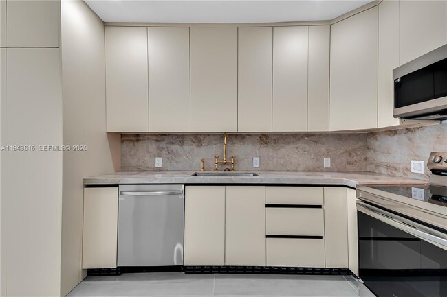 Foto del edificio - 807 NW 51st St