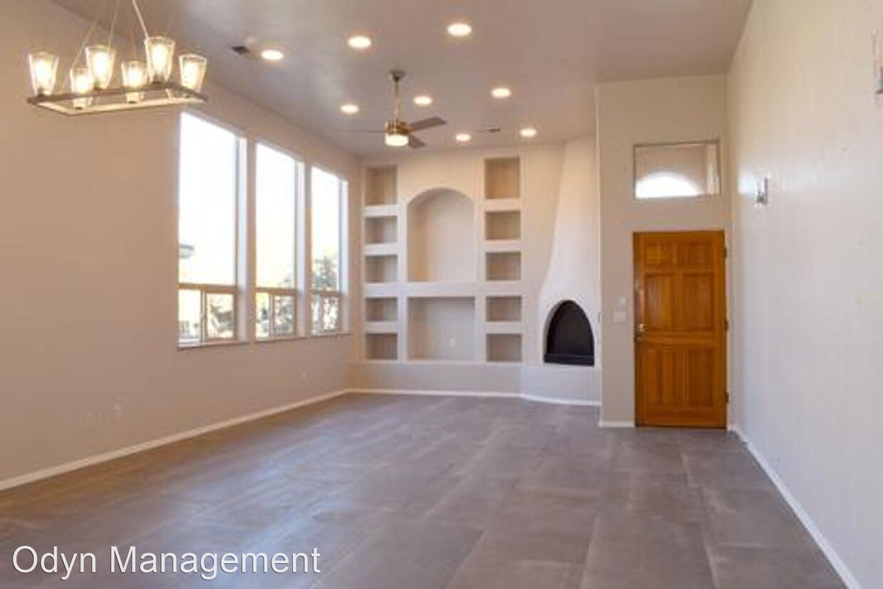 Primary Photo - 3 br, 2 bath House - 8009 Oso Loco Dr NE