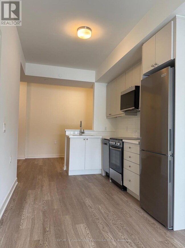 Building Photo - 51 Clarington Blvd