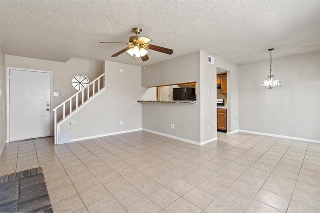 Building Photo - 13359 Water Oak Ln