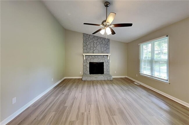 Building Photo - 1675 Cedar Grove Dr