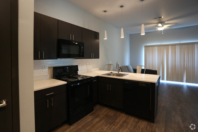 Interior Photo - Elevate Student Living - Deep Elm