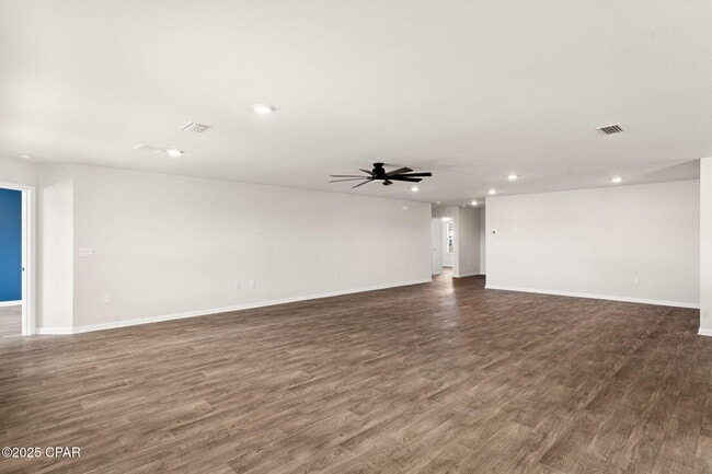 Foto del edificio - 152 Ryder Ln