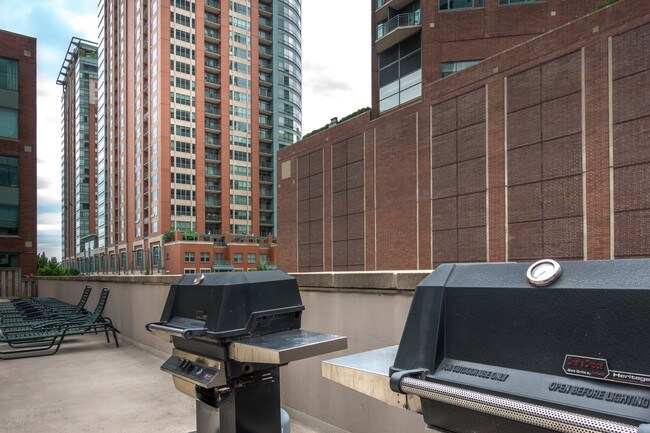 Foto del edificio - 440 N McClurg Ct