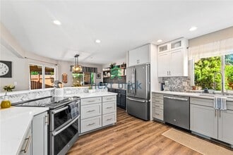 Building Photo - 17716 8th Pl W