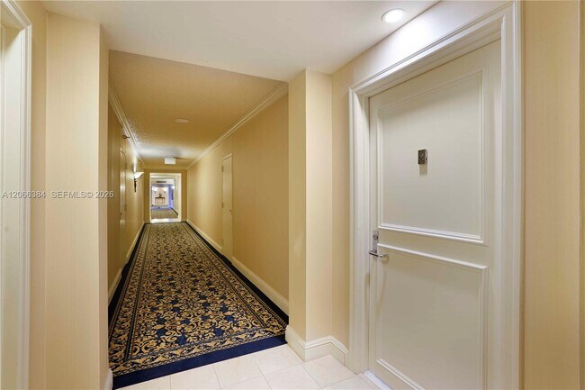 Foto del edificio - 3530 Mystic Pointe Dr