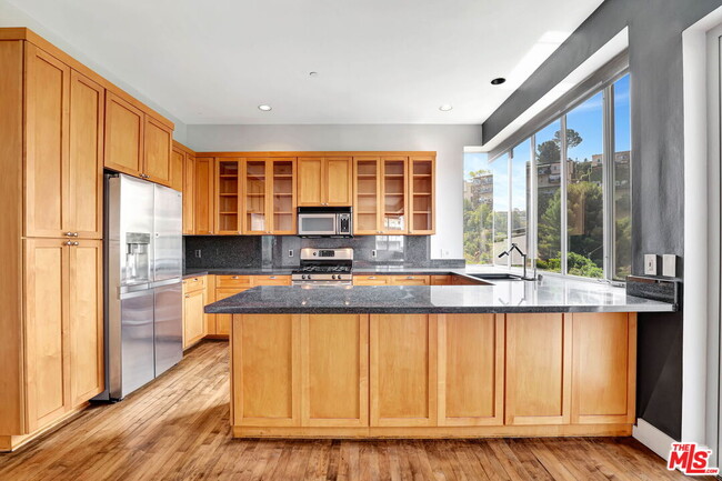 Foto del edificio - 6396 Weidlake Dr