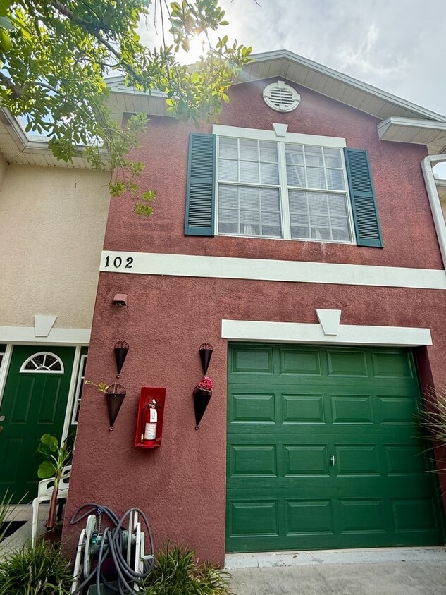 3/2.5/1 Townhome blocks from Downtown - 3/2.5/1 Townhome blocks from Downtown