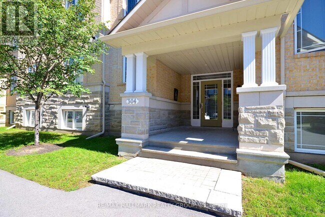 Photo du bâtiment - 304 Paseo Private