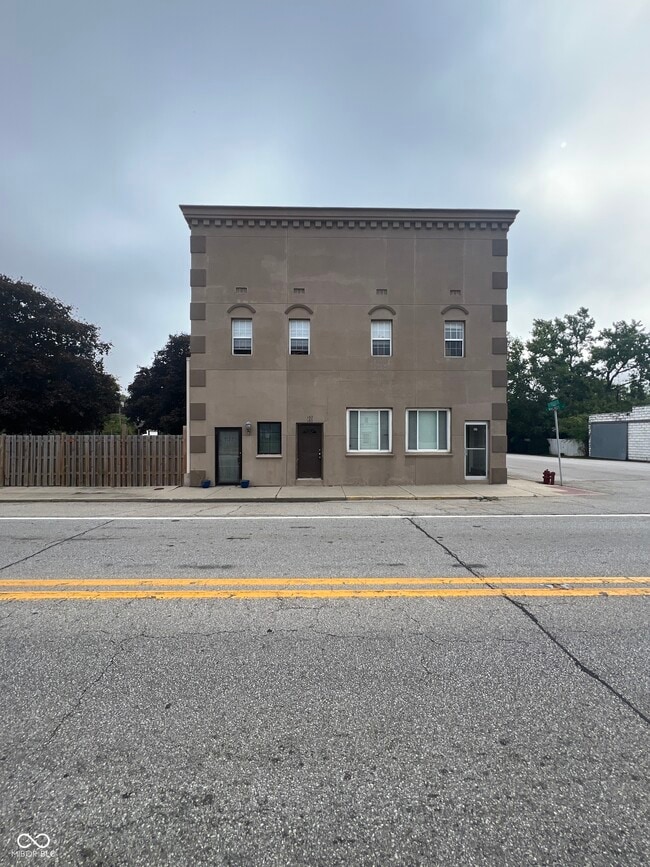 Building Photo - 105 N Main St