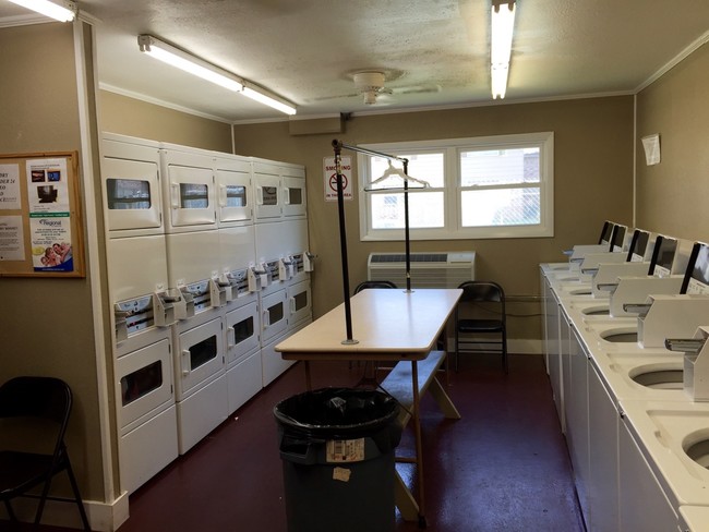 Rolling Hills Laundry - BARTLESVILLE PORTFOLIO