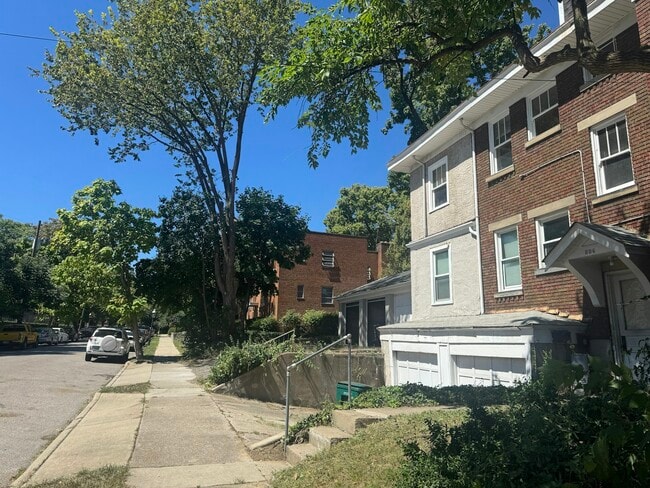 Photo - 3431 Telford St Apartment