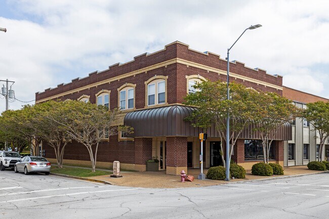 Building Photo - 712 Arendell St