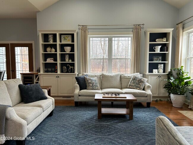 Building Photo - 53 Admirals Way