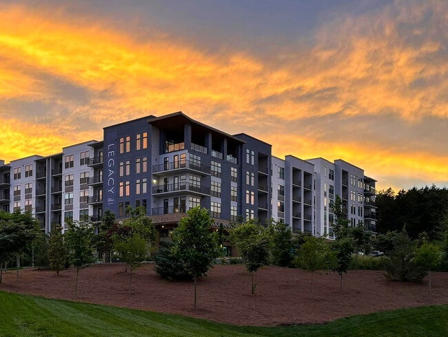 Foto del edificio - Legacy Cool Springs