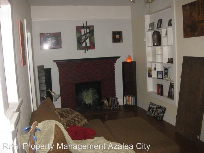 Building Photo - 3 br, 2 bath House - 301 Chidester Ave