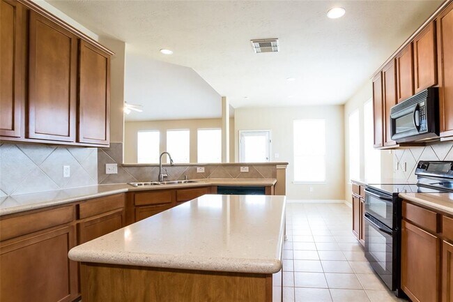 Foto del edificio - 15015 Misty Stone Ct