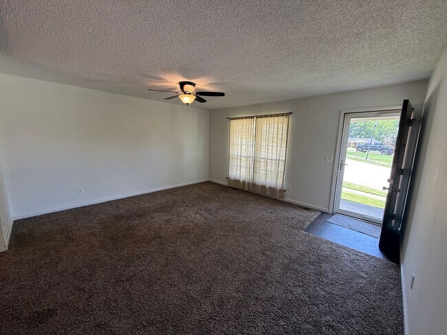 Foto del edificio - 5360 Glencullen Way