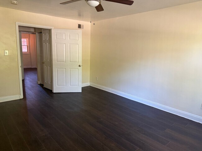 Building Photo - 63 Galveston Pl SW