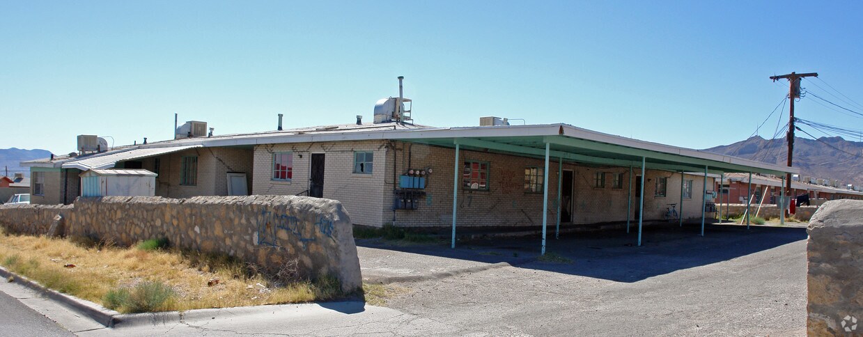 Foto del edificio - 5133 Trowbridge Dr