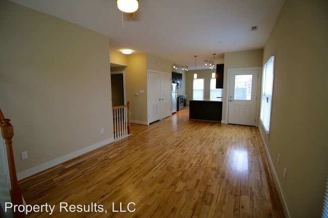 Building Photo - 1309 Perry St