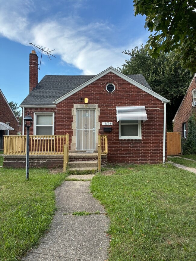 Building Photo - 13679 Bringard Dr