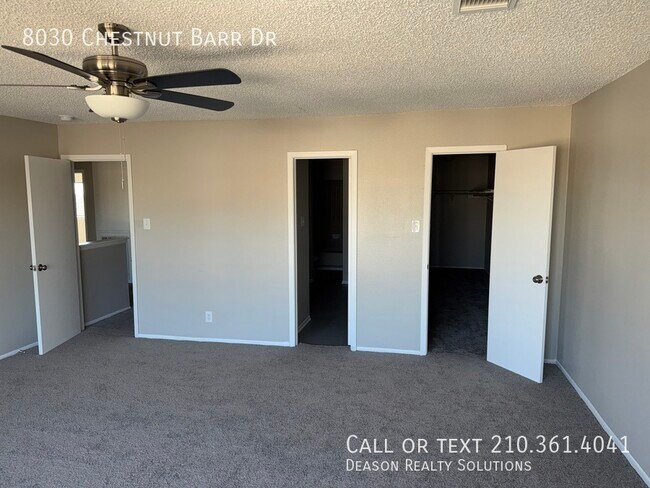 Building Photo - 8030 Chestnut Barr Dr