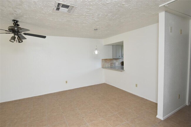 Building Photo - 6369 S Briar Bayou Dr