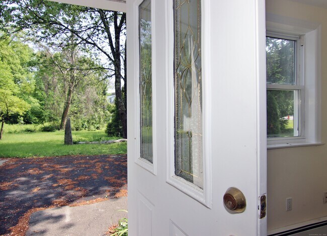 Foto del edificio - 821 Long Ridge Rd