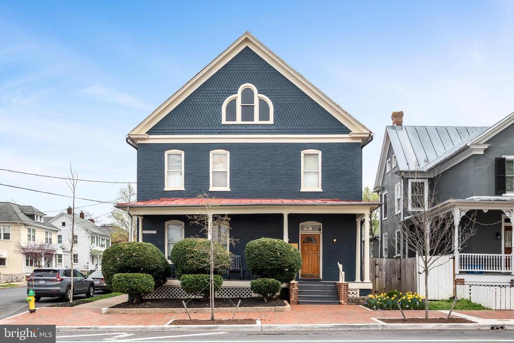 Foto principal - 402 S Loudoun St