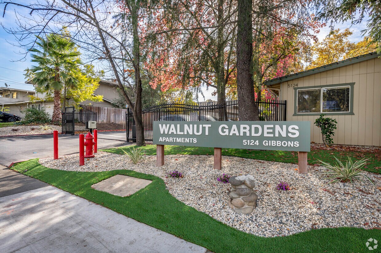 Walnut Garden Apartments Apartments in Carmichael, CA