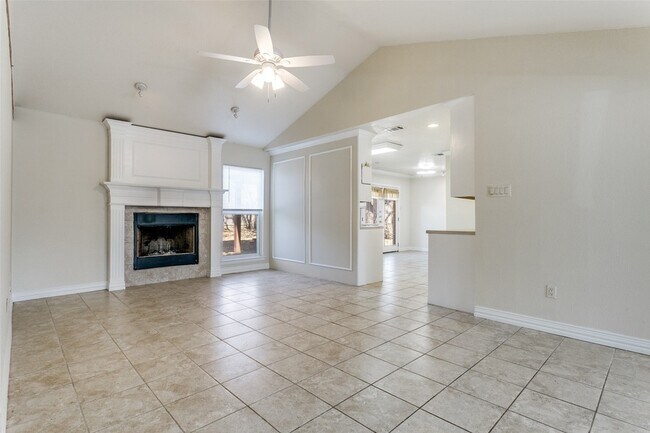 Foto del edificio - 719 Koen Ln