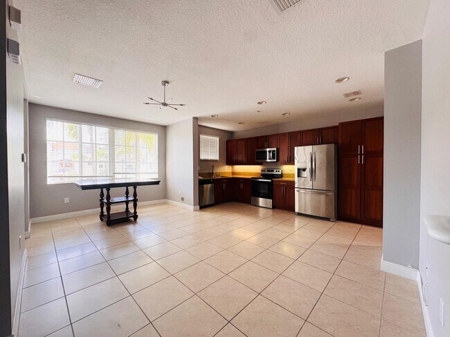 Foto del edificio - 408 SW 14th Ave